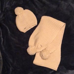 Hat/Scarf Black Rivet pair, cream color 🌨❄️☃️